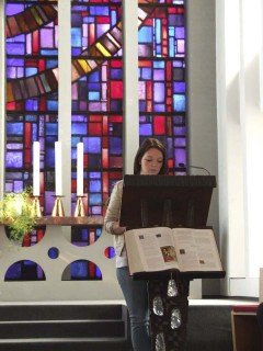 KI-O-Schülerin Jannika Griesenbrock sprach im Gottesdienst. Foto: SMMP/Hofbauer
