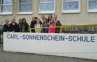 16 "Placida"-Schülerinnen und Schüler unterstützten jetzt die Carl-Sonnenschein-Schule bei einem Zirkusprojekt. Foto: SMMP/Colonna